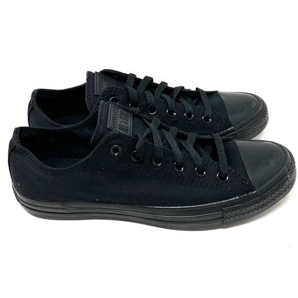 Converse Unisex Black Chuck Taylor Sneakers